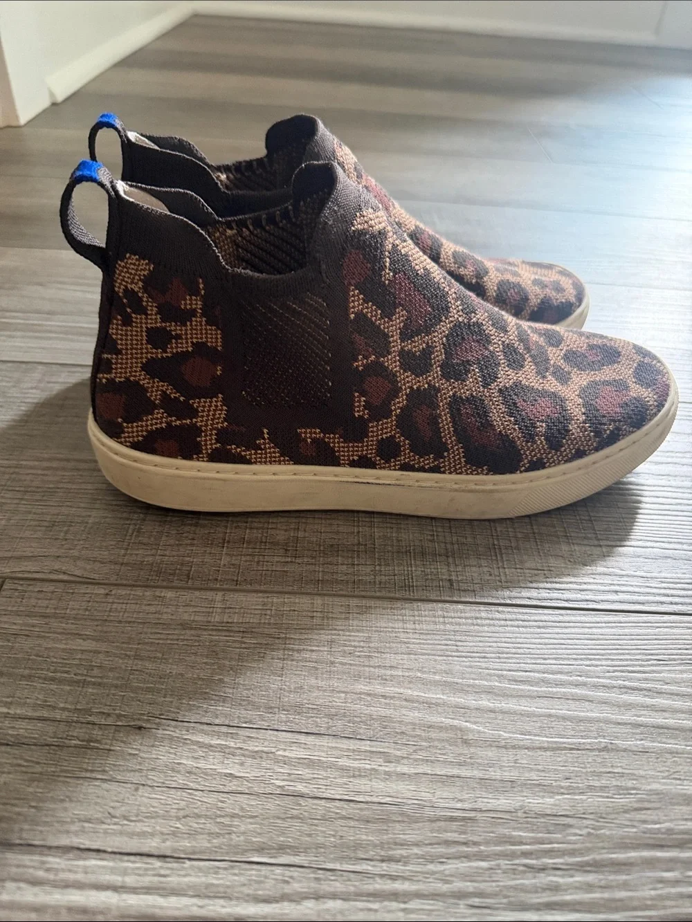Rothys stylish leopard